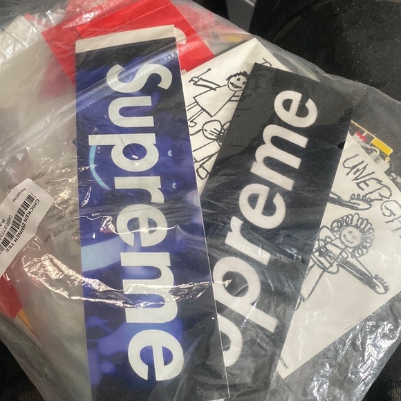 Supreme sticker pack - Picture 3 of 3